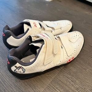 Cycle Shoes - size 37 EU